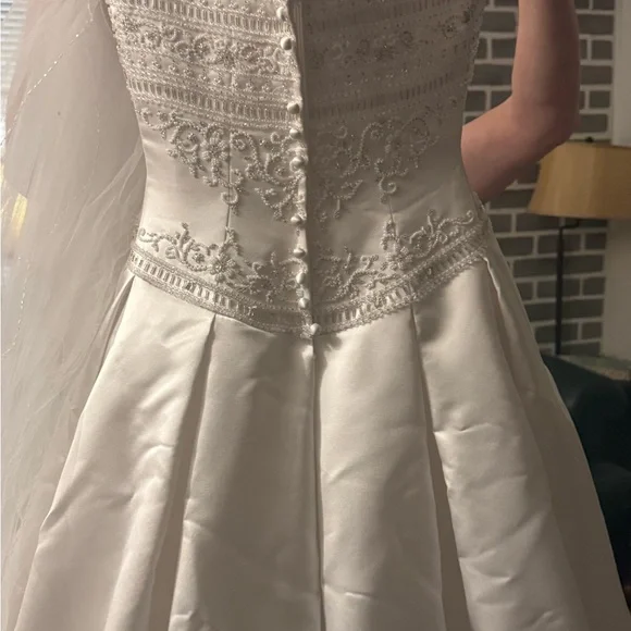 Private Label White Beaded Wedding Dress - Picture 3 of 9